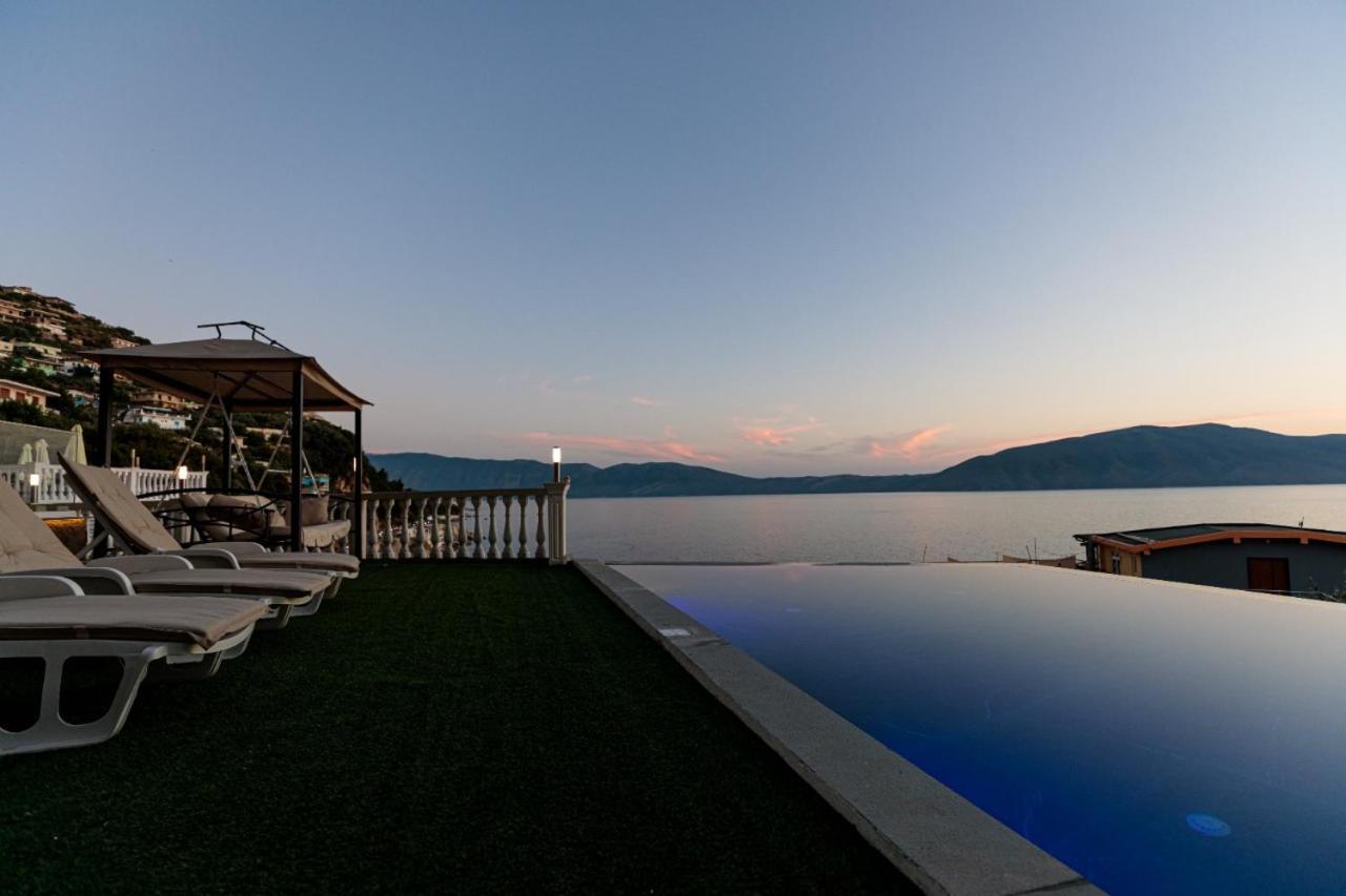 Hakuna Matata Residence & Apartments Vlorë Eksteriør billede